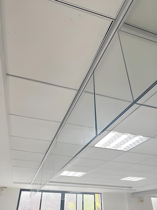 白碱滩玻璃白碱滩挡烟垂壁 白碱滩玻璃白碱滩挡烟垂壁