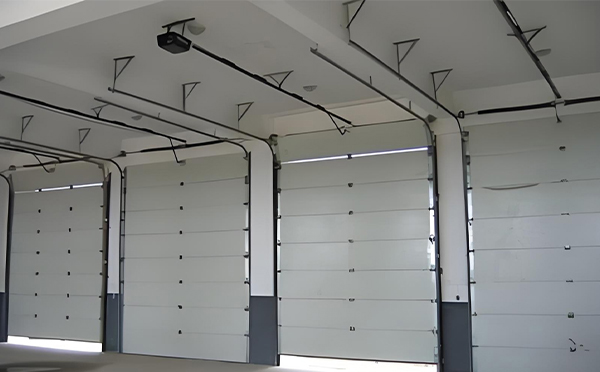 白碱滩工业门定制需求升温——百安科技11月聚焦智能化与安全性能升级